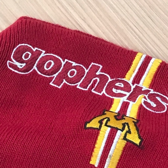 Drew Pearson Marketing University of Minnesota Golden Gophers Beanie - Picture 2 of 6